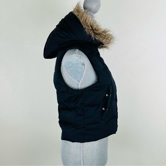 GAP Womens SZ S Cropped Puffer Down Vest Black Zip Detachable Hood Faux Fur - Picture 4 of 12